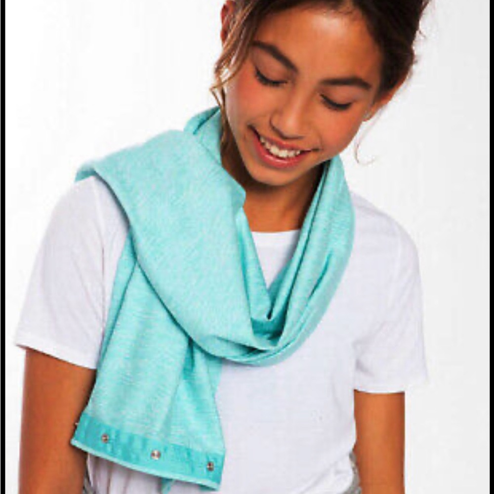 Ivviva infinity scarf